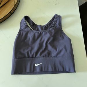 Women’s Nike racer back bra. Size M. Long line.